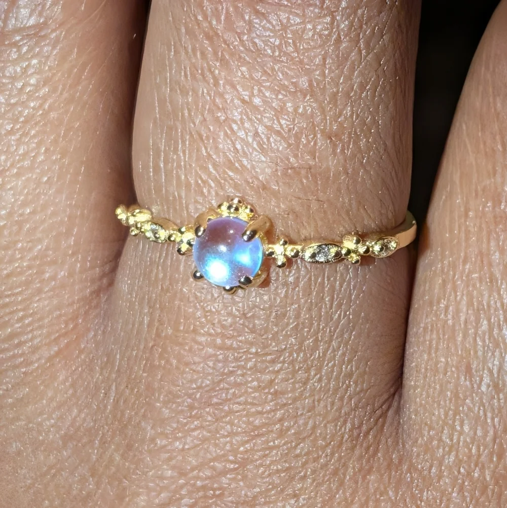 Women's Stunning S925 Golden Sunset Moonstone Color Changing Promise Ring Sz 8